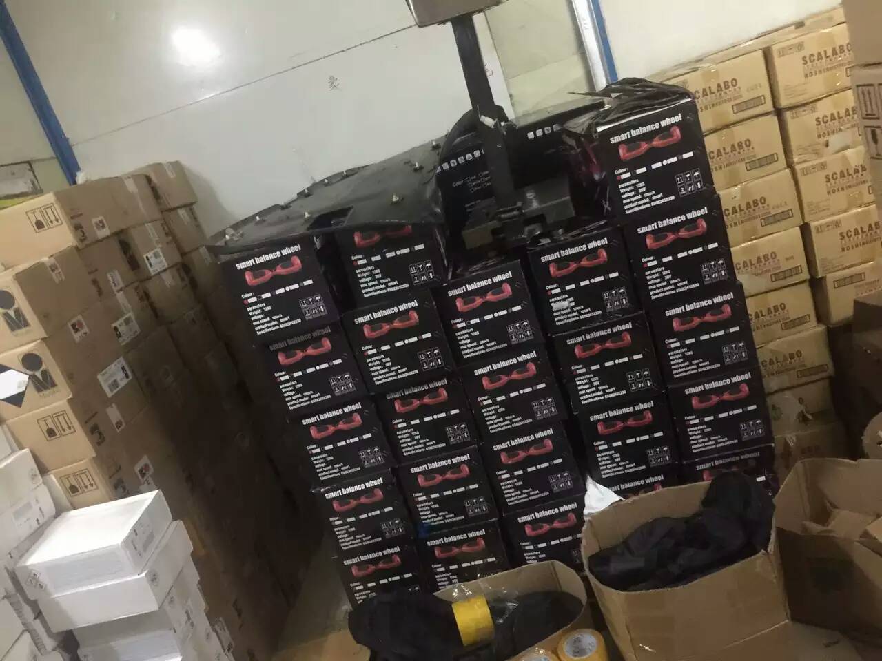 大量收化妝品，奶粉，食品，*