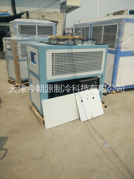 小型冷水機(jī)_天津冷凍機(jī)_批發(fā)_5HP工業(yè)冷水機(jī)_風(fēng)冷冷凍機(jī)