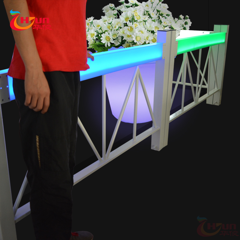 LED發(fā)光 鋅鋼護(hù)欄 圍欄 裝飾護(hù)欄 道路護(hù)欄 草坪護(hù)欄 LED發(fā)光鋅鋼護(hù)欄 圍欄草坪護(hù)欄