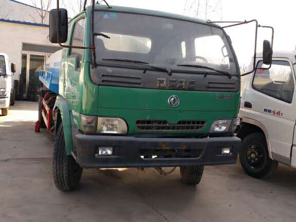 5噸灑水車(chē)/東風(fēng)5噸灑水車(chē)/山東東風(fēng)5噸灑水車(chē)/山東5噸灑水車(chē)哪里有賣(mài)