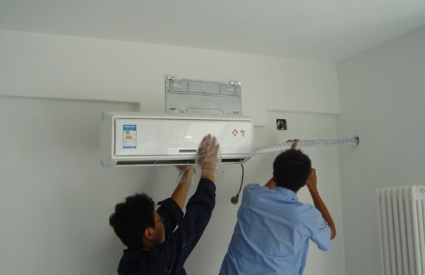 蘇州高新區(qū)空調(diào)拆裝移機(jī)（持高空作業(yè)證上崗）