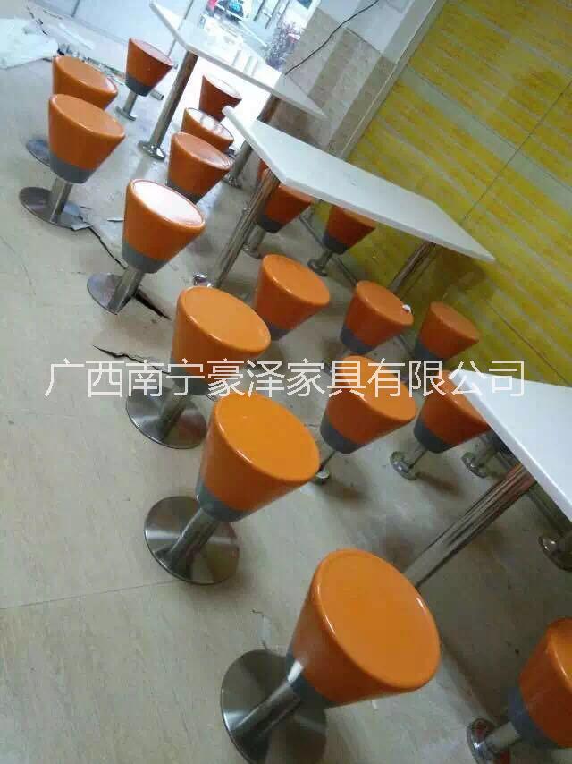 玻璃鋼面板快餐桌