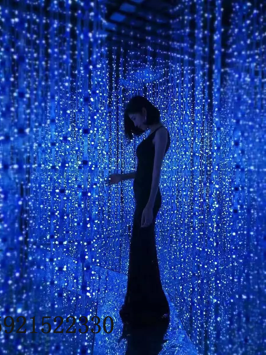 室內(nèi)外互動(dòng)鏡花宮 埃菲爾鐵塔美陳展覽租賃出售