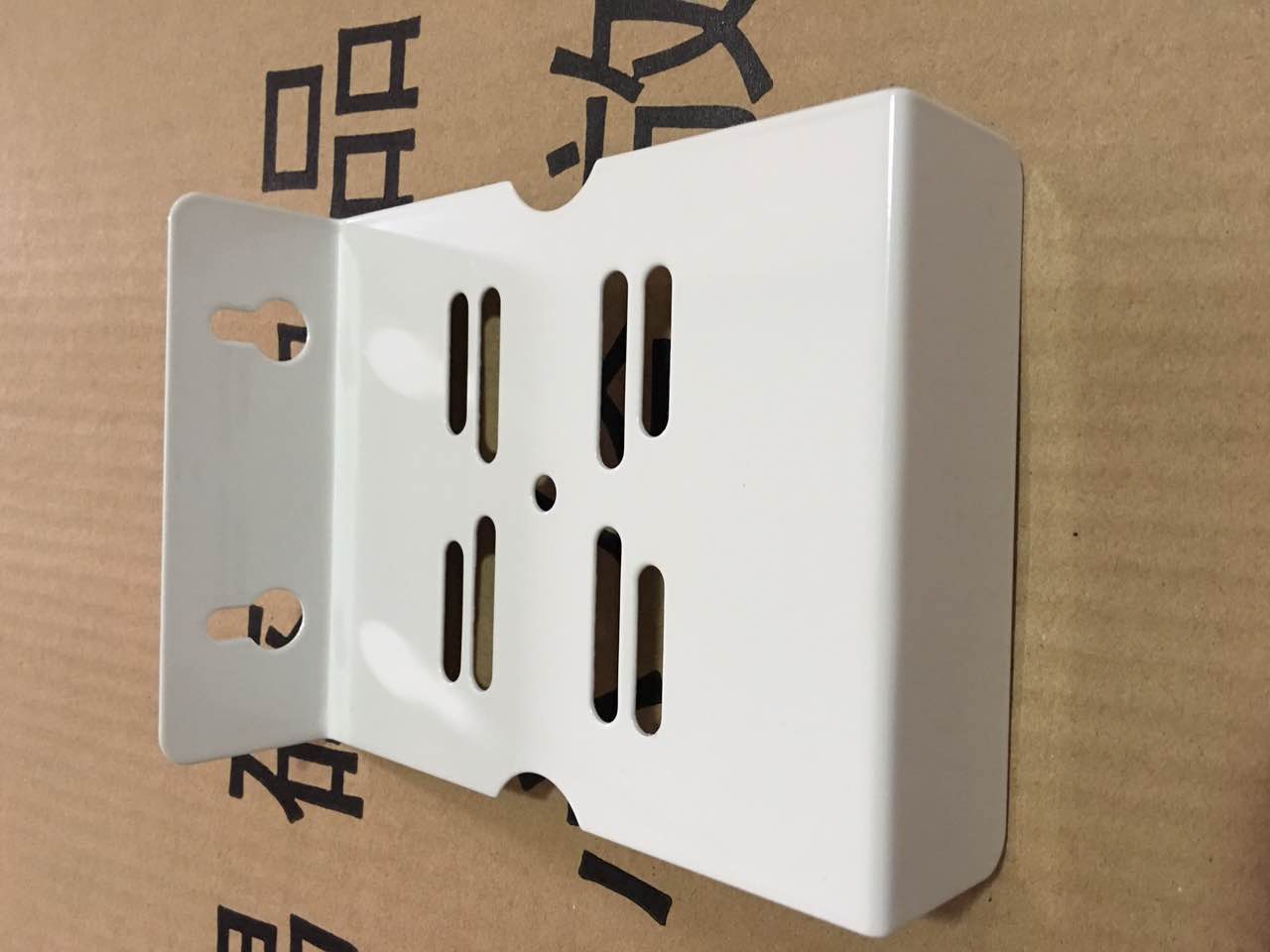 10寸單級(jí)鐵掛片濾瓶固定掛片 前置過(guò)濾器器掛板吊片