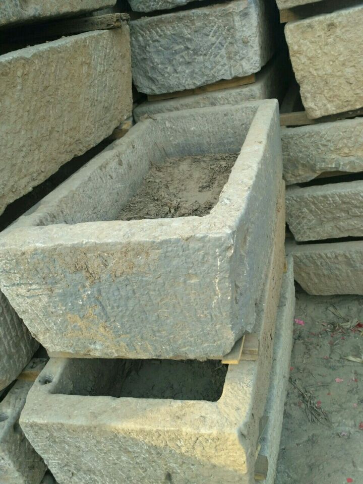 山東省青石牛槽批發(fā)價(jià)格青石牛槽基地