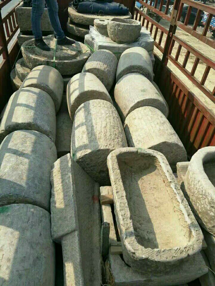 老石頭照片