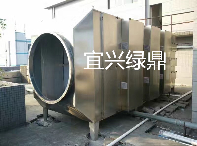 重慶綠鼎環(huán)保*油煙凈化器，復合式油煙凈化率達99％廚房油煙凈化