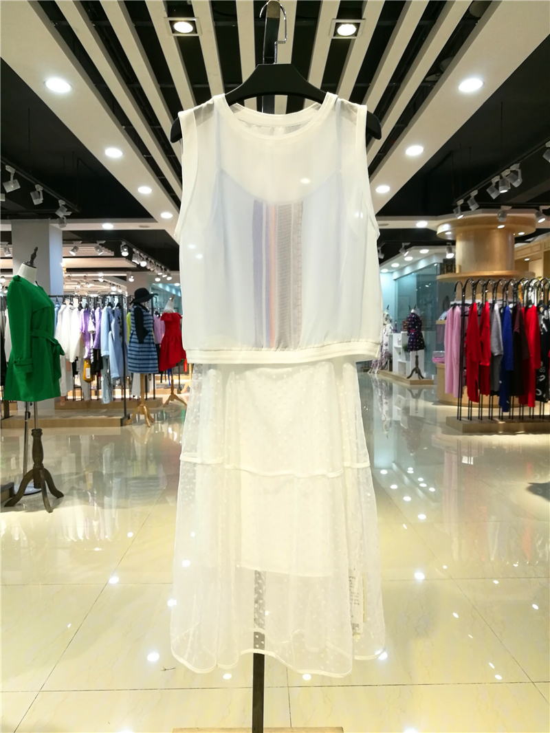 品牌服裝尾貨批發(fā) 品牌女裝清倉處理 *女裝