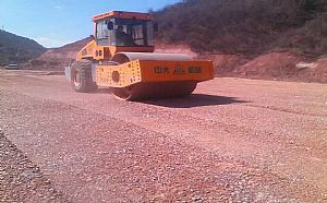 中大YZ36噸壓路機出租，36噸壓路機出租電話