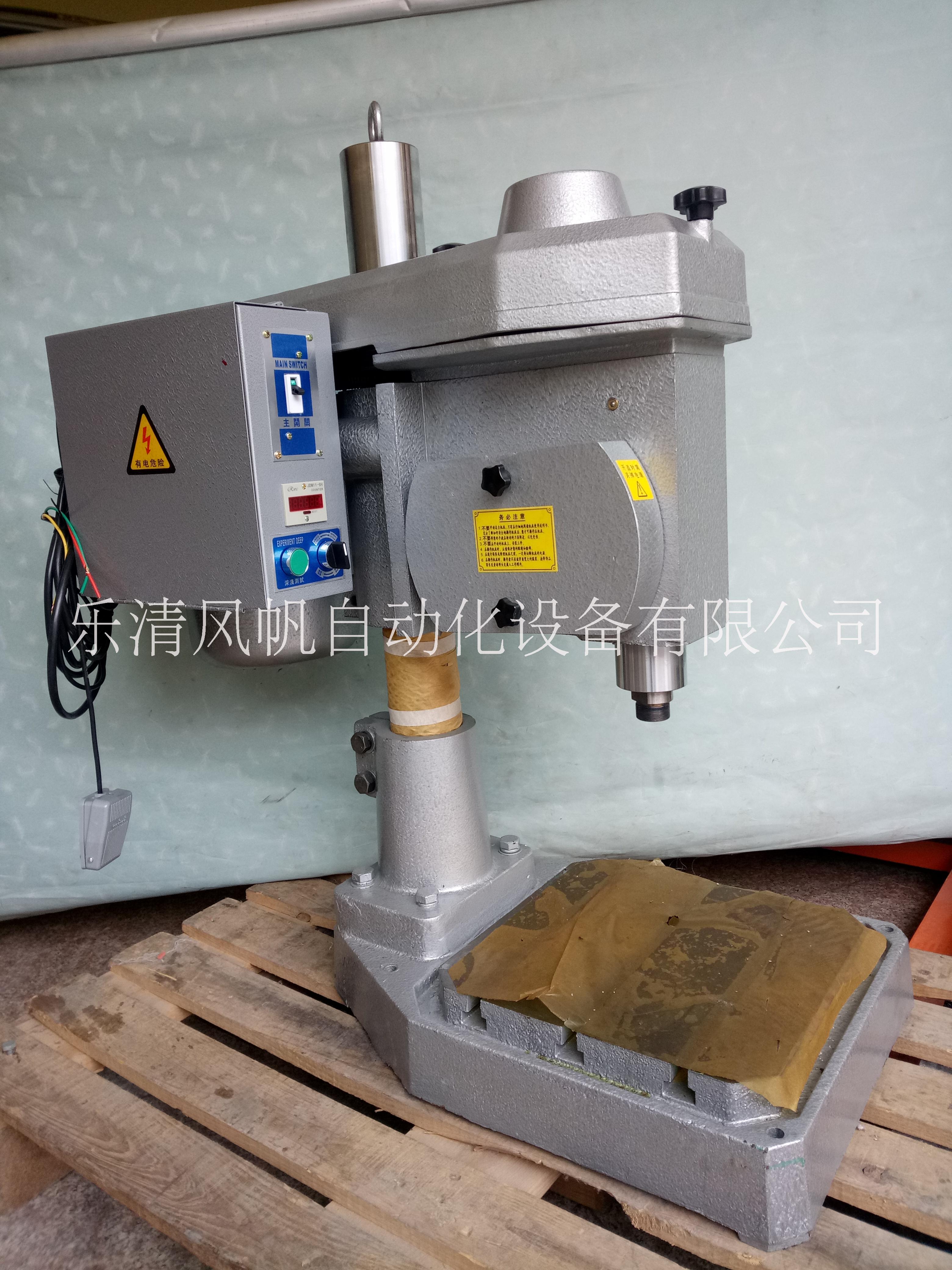 2016多軸攻絲機(jī)產(chǎn)品新信息，4508攻絲機(jī)，M5全自動攻絲機(jī)