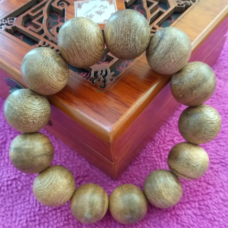 印尼加里曼丹沉香手串18mm*13顆 木質(zhì)工藝飾品廠(chǎng)家直銷(xiāo)