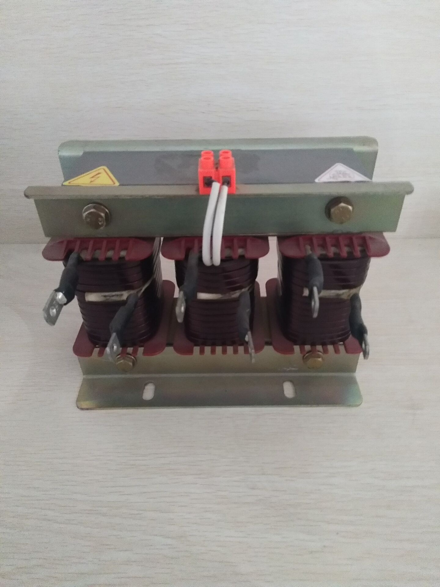 電抗器 YXCKSG低壓鐵芯串聯(lián)濾波電抗