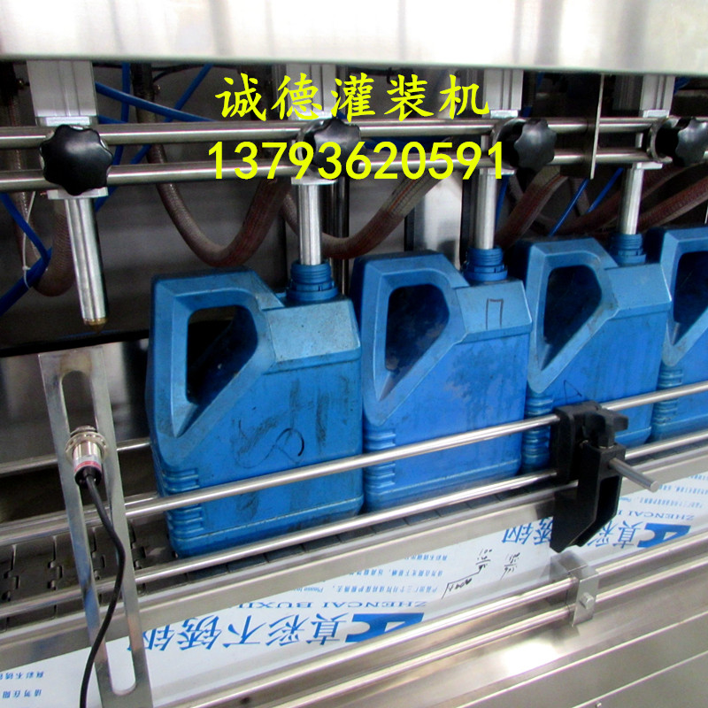 玉米油豆油灌裝機 調(diào)和油灌裝設(shè)備報價