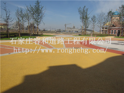 彩色透水混凝土的特點