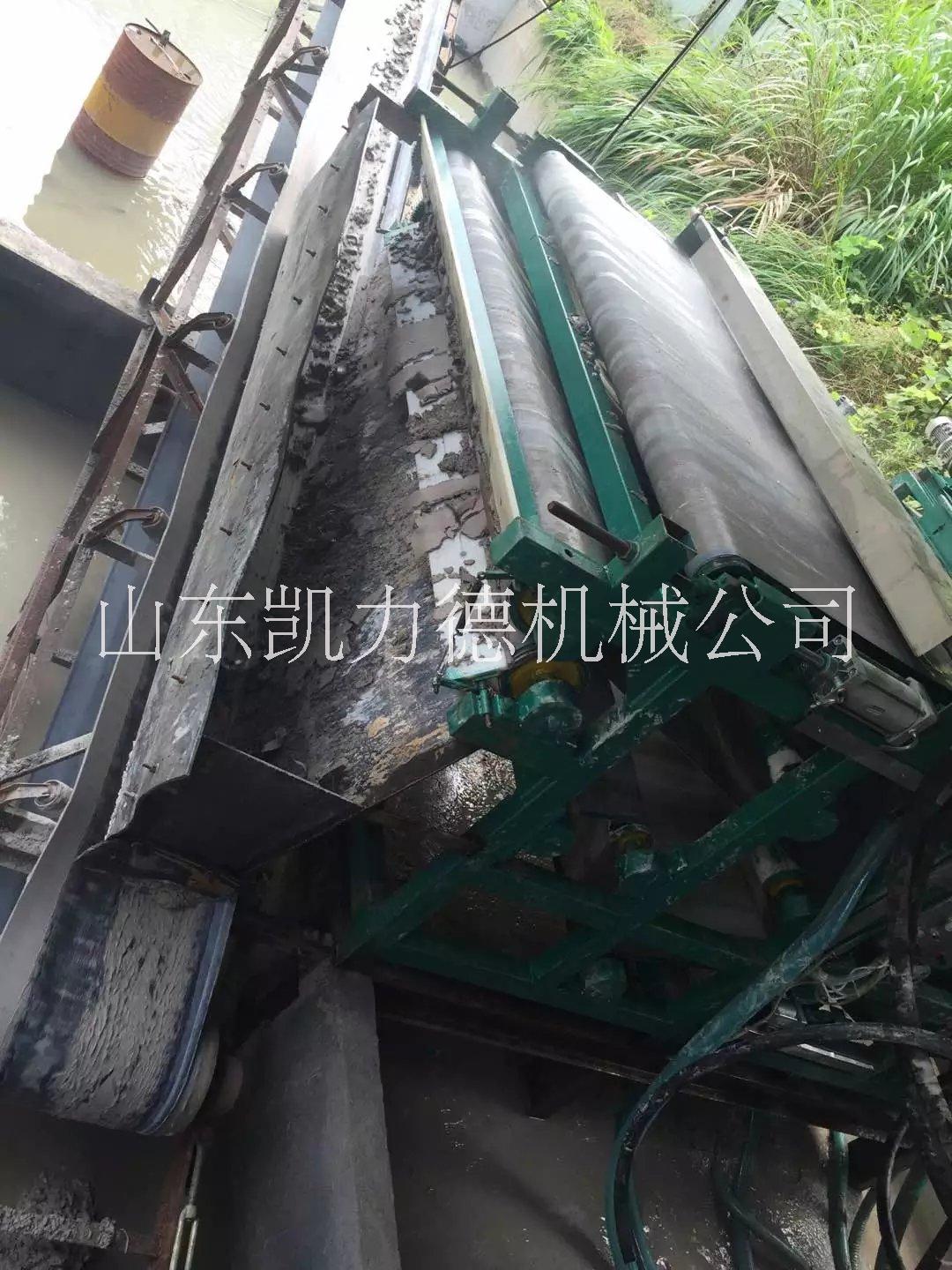 泥漿脫水設(shè)備占地面積小，進(jìn)口零部件更耐用
