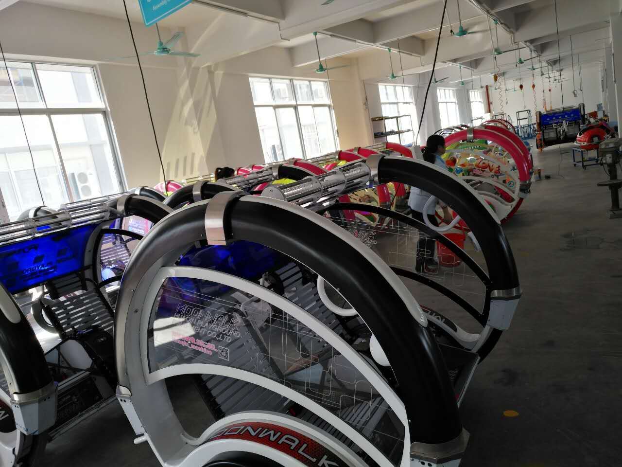 華秦樂逍遙樂吧車游樂設(shè)備賺錢機(jī)器 廣場(chǎng)游樂園兒童娛樂設(shè)備室內(nèi)外玩具 樂逍遙樂吧車