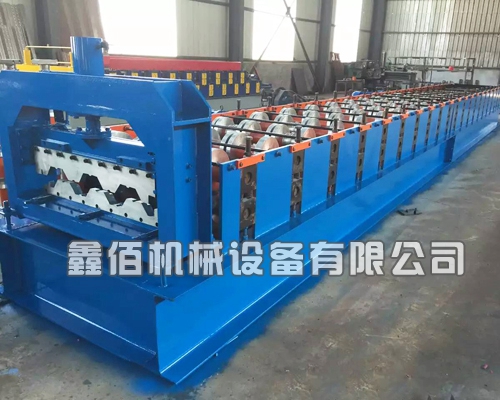 鑫佰720型樓承板機(jī)廠家 720型樓承板壓型設(shè)備質(zhì)量好