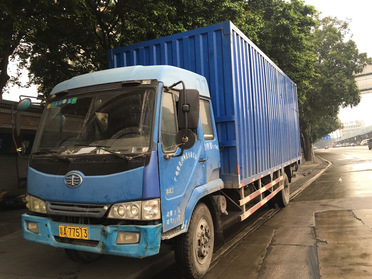 回收各類(lèi)報(bào)廢車(chē)，工程車(chē)，廢棄汽車(chē)，與眾汽車(chē)回收 與眾汽車(chē)回收 與眾汽車(chē)回收廠家