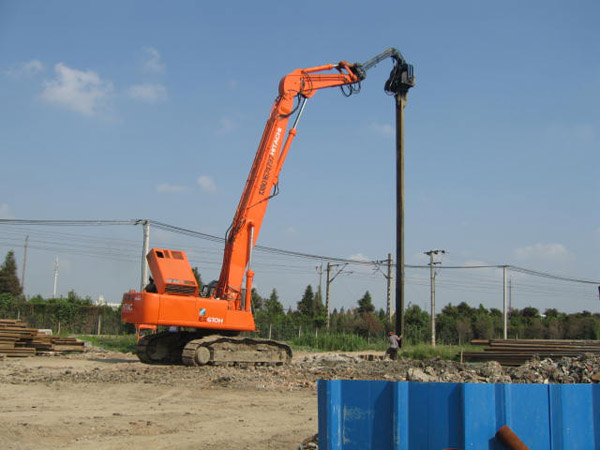 挖掘機(jī)的發(fā)動(dòng)機(jī)油路故障分析 挖掘機(jī)的發(fā)動(dòng)機(jī)故障分析 武漢旋挖鉆機(jī)租賃 武漢挖掘機(jī)出租方的分析