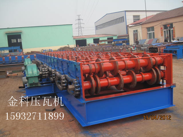 除塵廂板機(jī)廠家泊頭金科機(jī)械有限公司 JK－1400除塵廂板設(shè)備