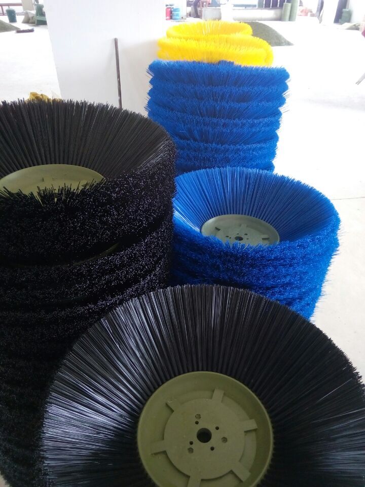 直銷環(huán)衛(wèi)清掃車刷 除塵滾筒刷 環(huán)衛(wèi)機(jī)械掃路刷 方塊刷 圓形掃路刷 環(huán)衛(wèi)刷掃地刷