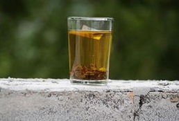 山東黃芩茶廠家批發(fā)散裝禮盒黃芩片去火止咳*壓保健茶