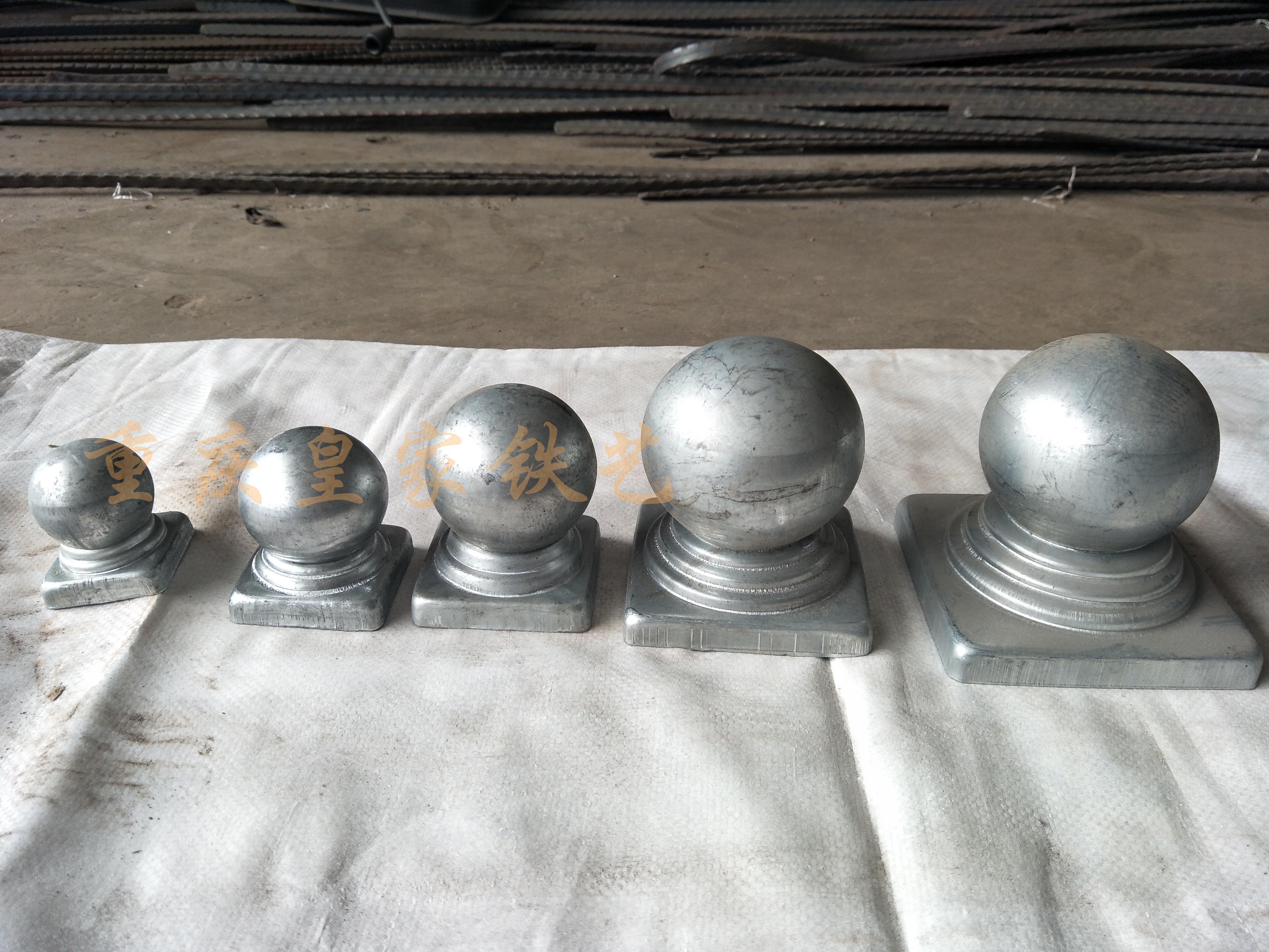 鐵藝圍欄柱頭配件報(bào)價(jià) 圓柱球銷售價(jià)格