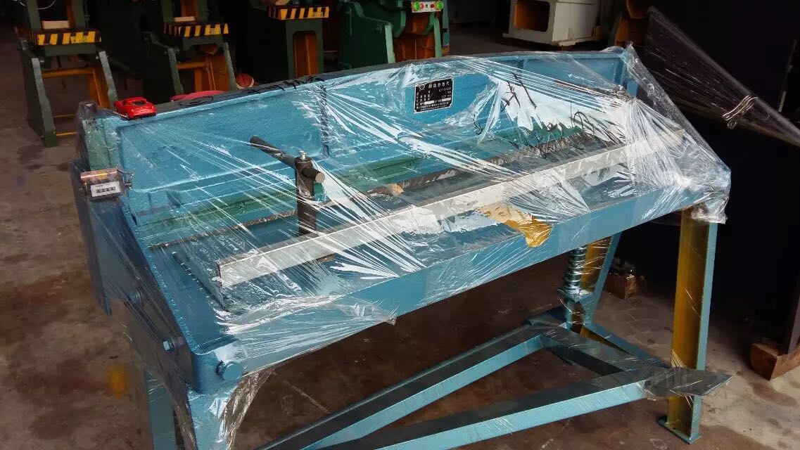 剪板機(jī)  腳踏剪板機(jī)  佛山1X1300腳踏式剪床 廣東腳踏剪 腳踏剪板機(jī)