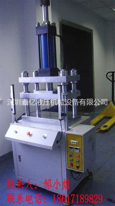 手機(jī)保護(hù)膜裁切機(jī)， 筆記本電腦保護(hù)膜裁切機(jī)，皮具沖切機(jī)