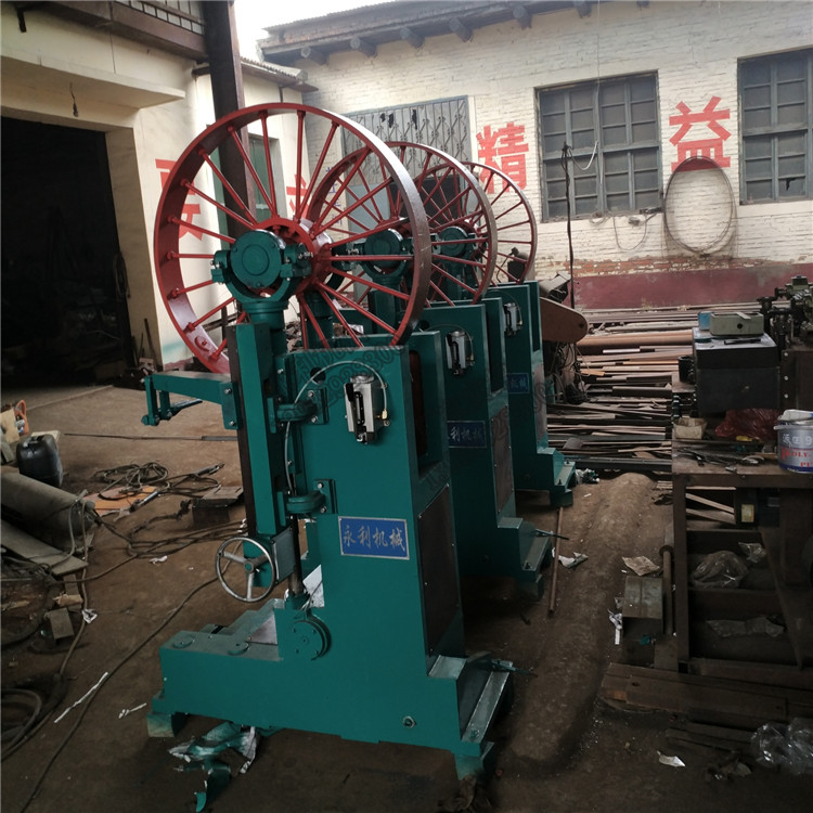 鑄鐵機身永利318型帶鋸機木工跑車 全自動立式帶鋸機