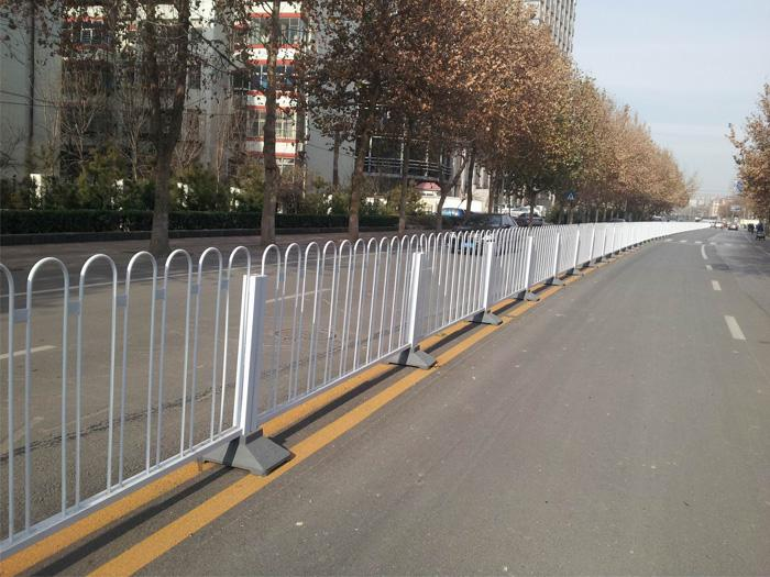 市區(qū)道路護欄 市政道路護欄廠家 京式道路護欄報價 京式道路護欄供