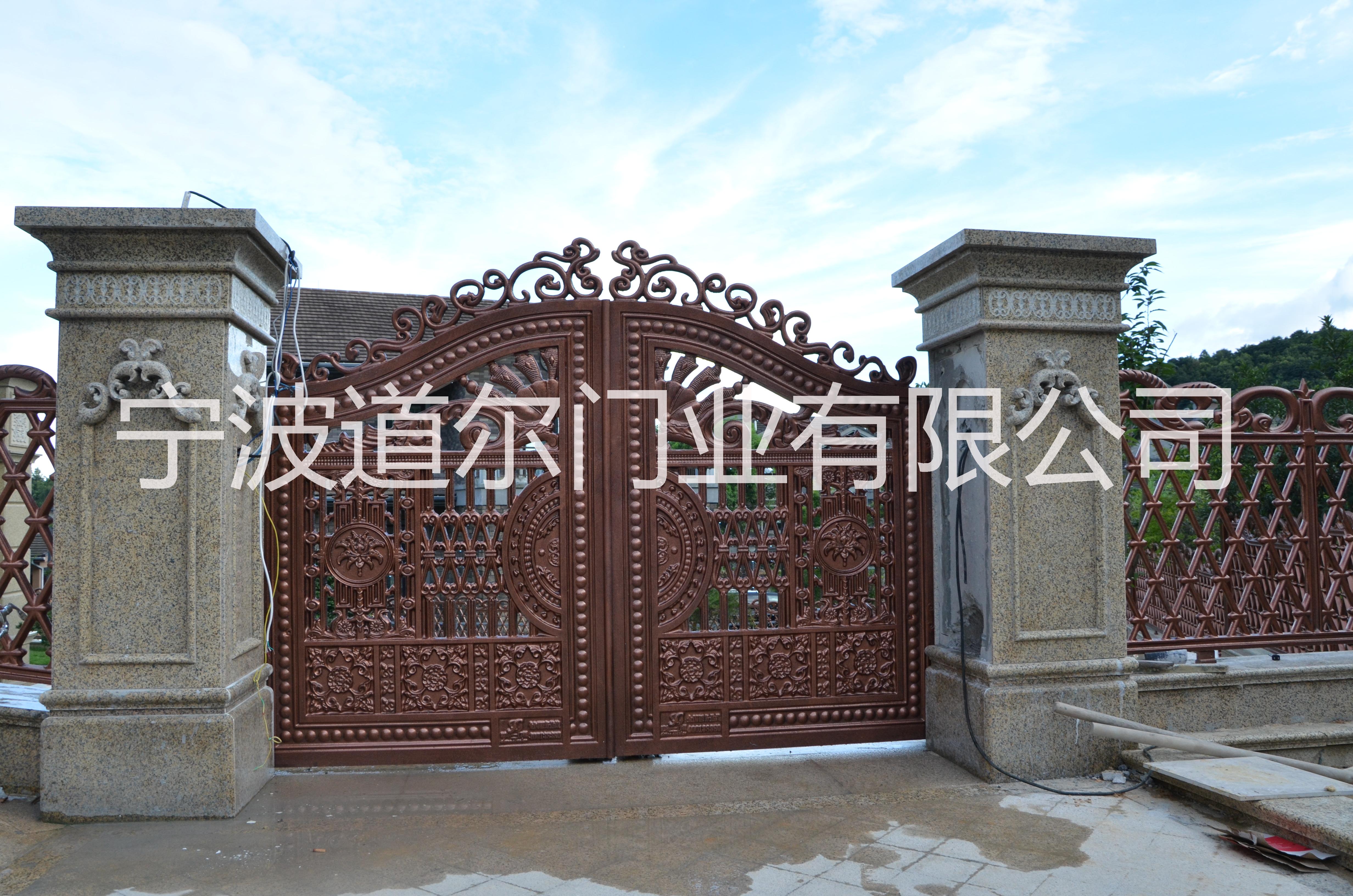 鋁藝別墅庭院門欄訂做廠門定制 別墅鋁藝庭院門圍欄訂做