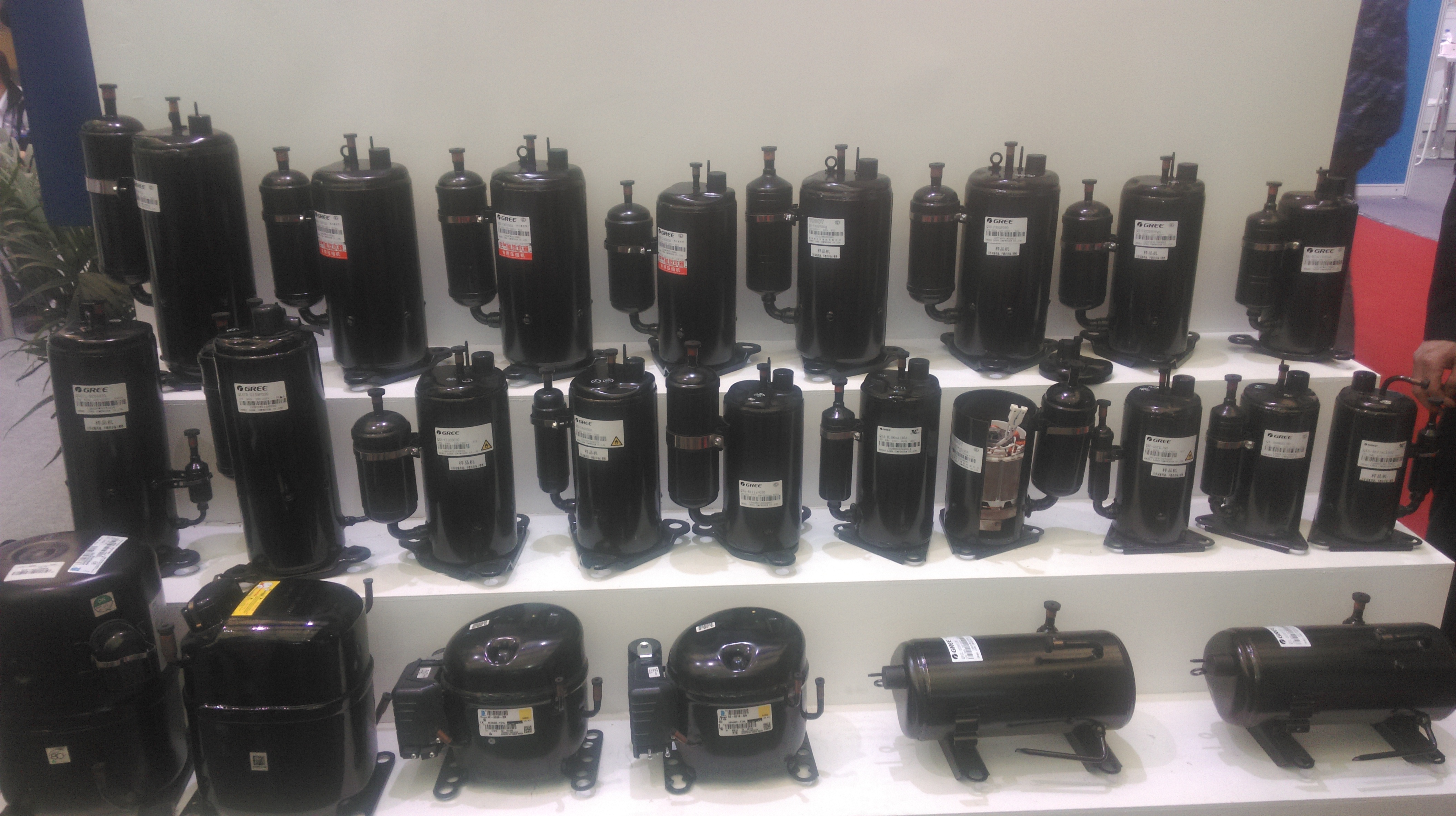 供應(yīng)壓縮機廠家  空調(diào)壓縮機廠家聯(lián)系電話  鄭州空調(diào)壓縮機廠家
