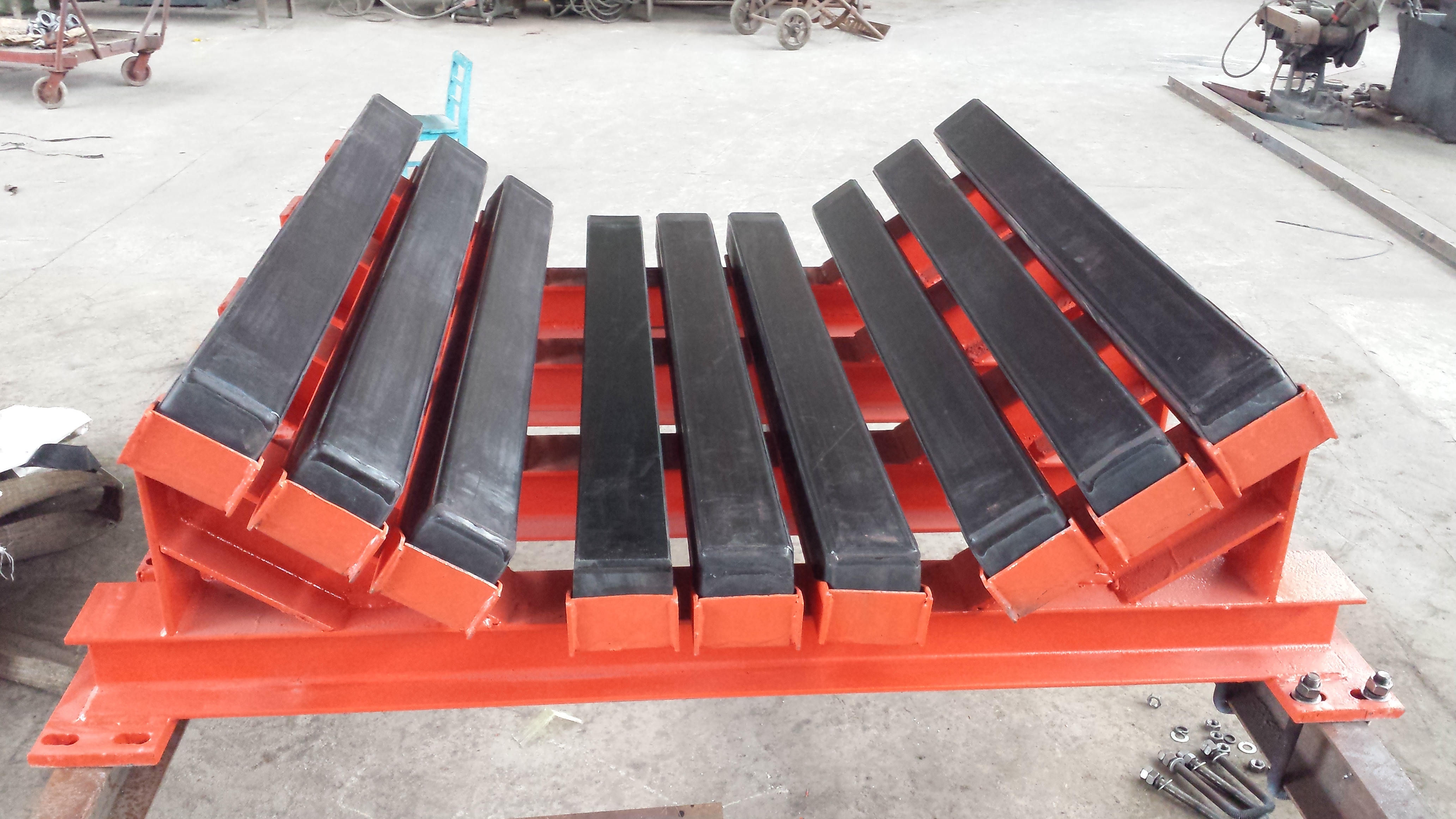 皮帶機(jī)托輥-徐州皮帶機(jī)托輥廠家-徐州市特立機(jī)械科技有限公司