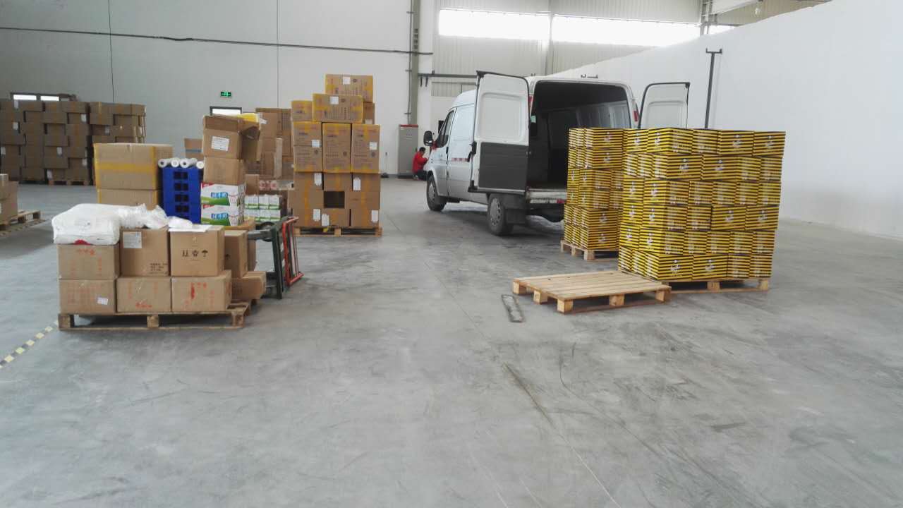 供應(yīng)常年提供小面積庫房出租和有代管庫