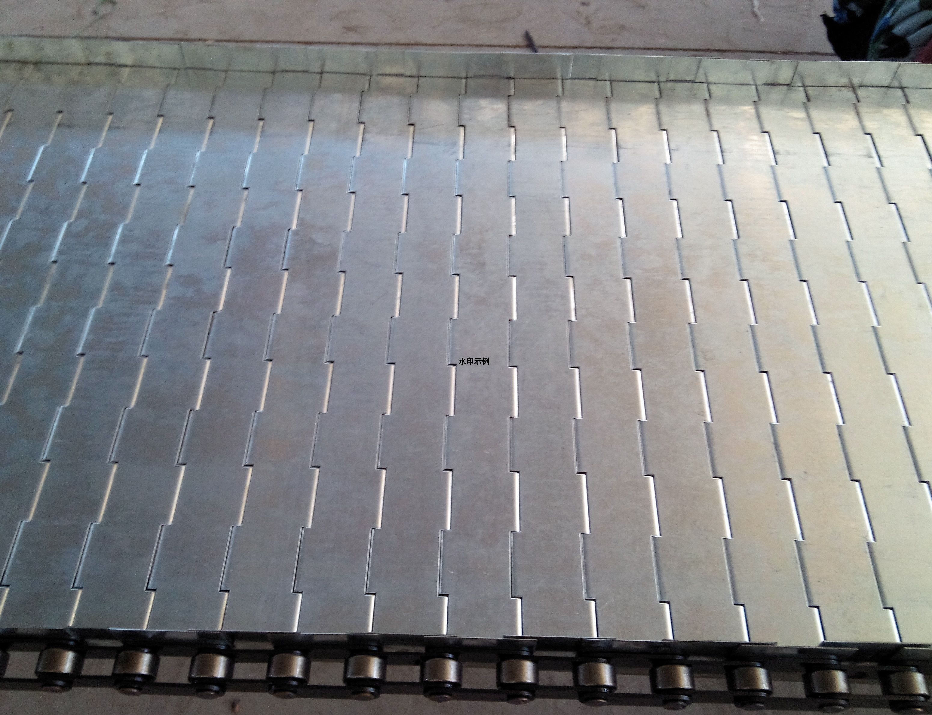 鏈板傳送帶   鏈板傳送帶供應(yīng)商  合頁(yè)式鏈板傳送帶   304不銹鋼鏈板傳送帶