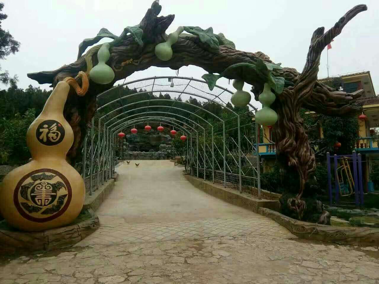 假樹(shù)大門(mén)廠家直銷 假樹(shù)大門(mén)批發(fā)商價(jià)格 假樹(shù)大門(mén)供應(yīng)商 山東假樹(shù)大門(mén)廠家