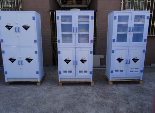 PP藥品柜、PP通風(fēng)柜