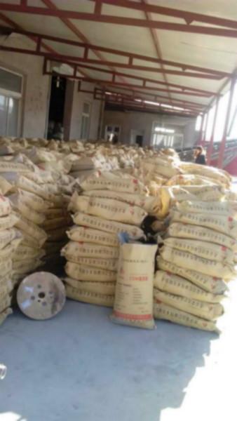 榮達(dá)信高性能聚合物砂漿用于混凝土蜂窩、露筋、孔洞等缺陷的修補(bǔ)