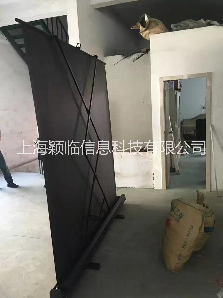上海100寸*玻纖 氣壓地拉幕便攜式移動(dòng)式地拉鎖扣幕