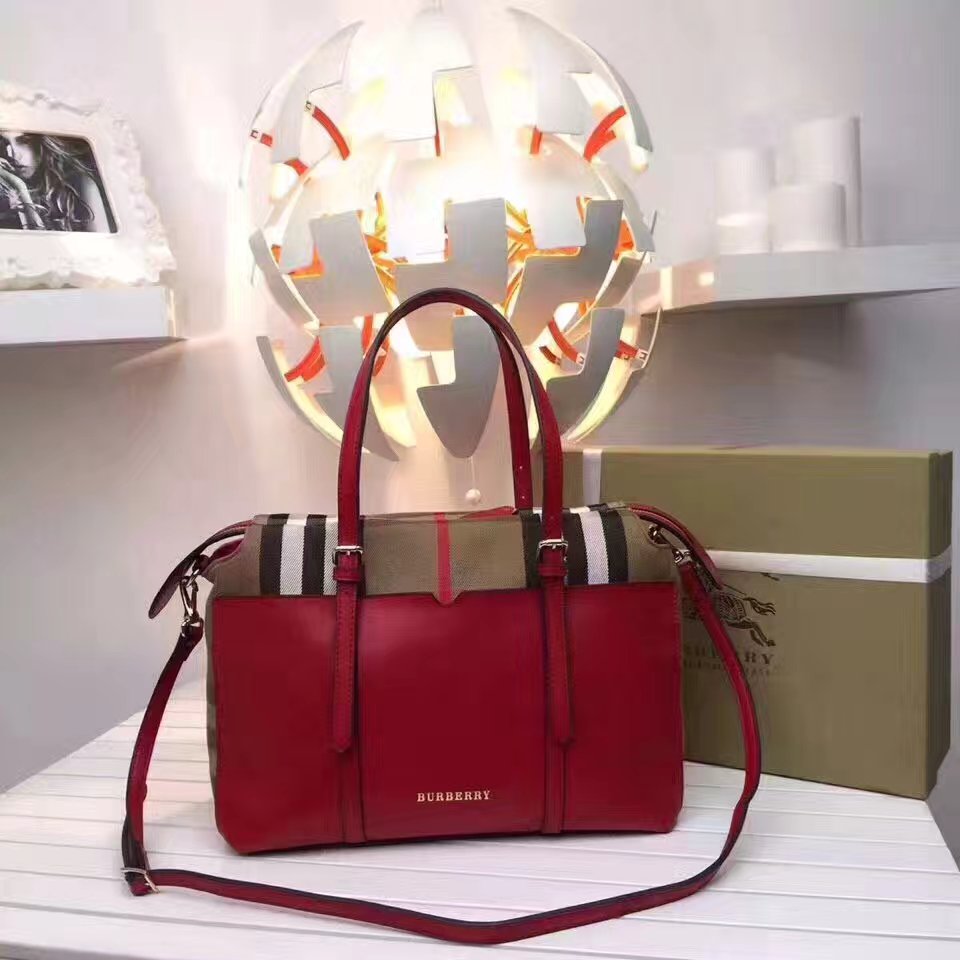 巴寶莉BURBERRY 雙拉牌