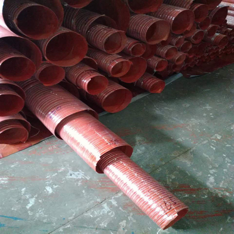 廠家供應(yīng)高溫管 佛山耐高溫紅色硅膠鋼絲風(fēng)管報(bào)價(jià)