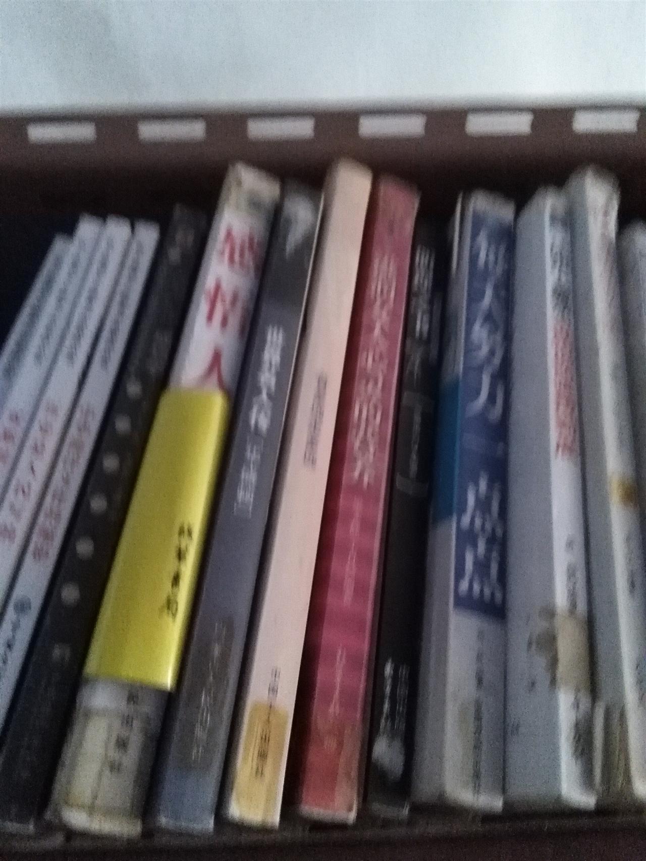 供應咖啡館處理圖書二手書特價書