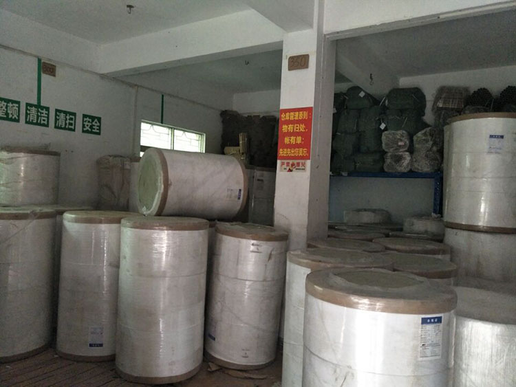 廠家制造工業(yè)擦拭紙卷紙鋼網(wǎng)印刷紙