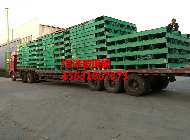 玻璃鋼托盤式電纜橋架 、托盤式玻璃鋼電纜橋架恒澤玻璃鋼公司專業(yè)生產(chǎn)