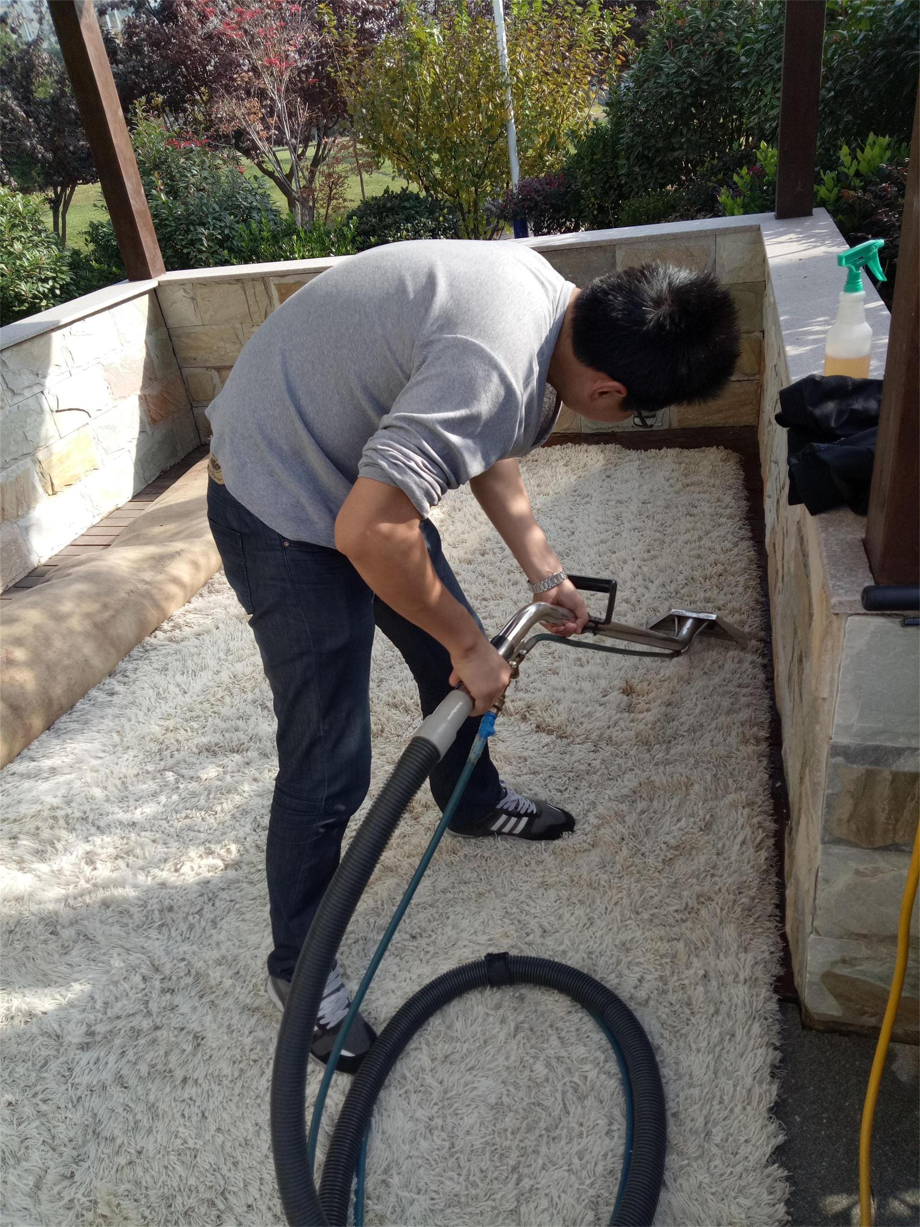 青島清洗地毯 青島嶗山區(qū)清洗地毯