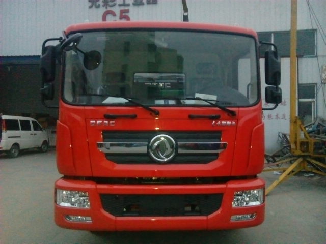 2018款新款東風(fēng)多利卡D62018款新款東風(fēng)多利卡D6 2018款新款東風(fēng)多利卡D6駕駛