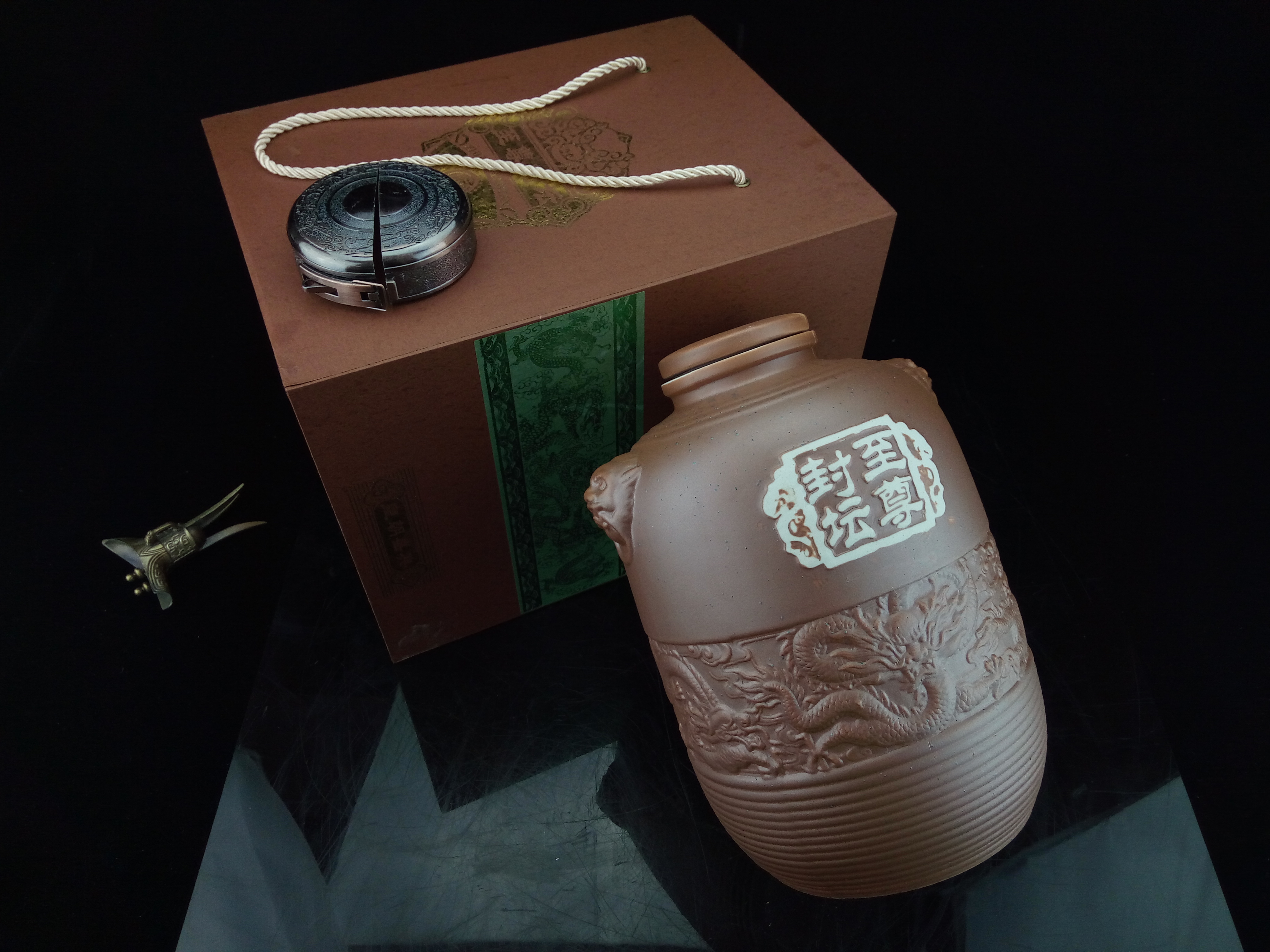 供應10斤封壇老酒壇 景德鎮(zhèn)宏世陶瓷廠家直銷 *白酒壇 10斤封壇老酒壇