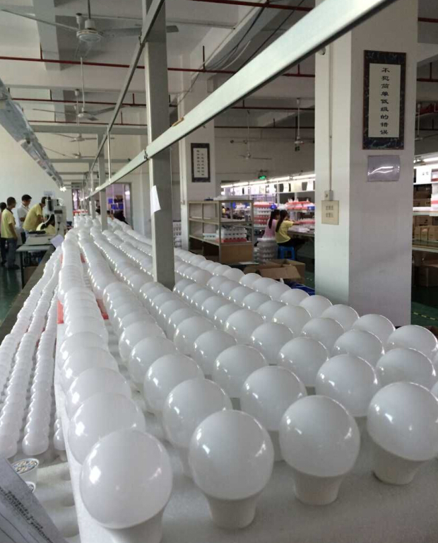 深圳工廠專(zhuān)業(yè)生產(chǎn) 過(guò) ETL球泡燈 燈泡