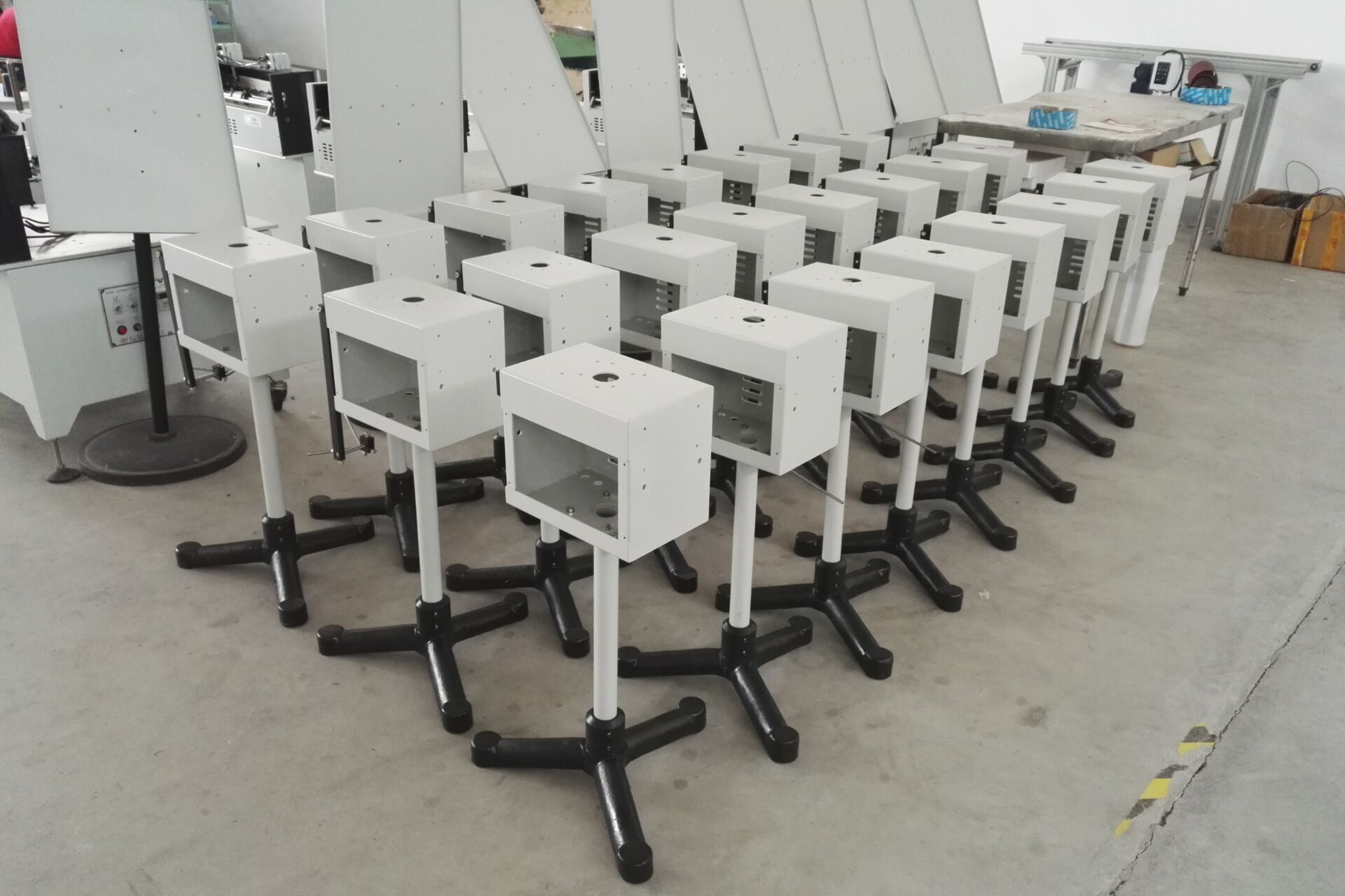 供應(yīng)應(yīng)自動卷料收料機(jī)